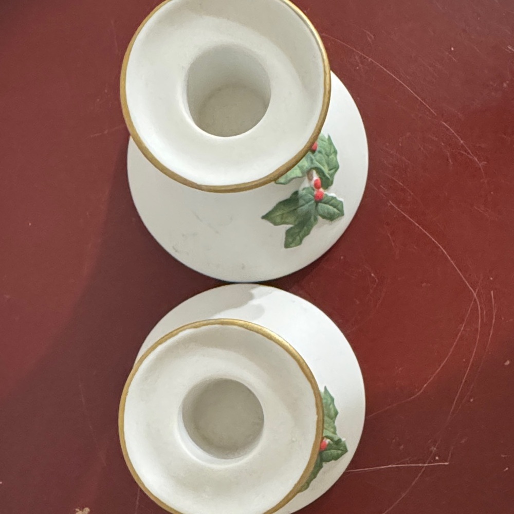 Vntg Lefton 05504 Hand Painted Holly Berry Candle Holder w/ Gold Trim 1986 - Picture 5 of 8
